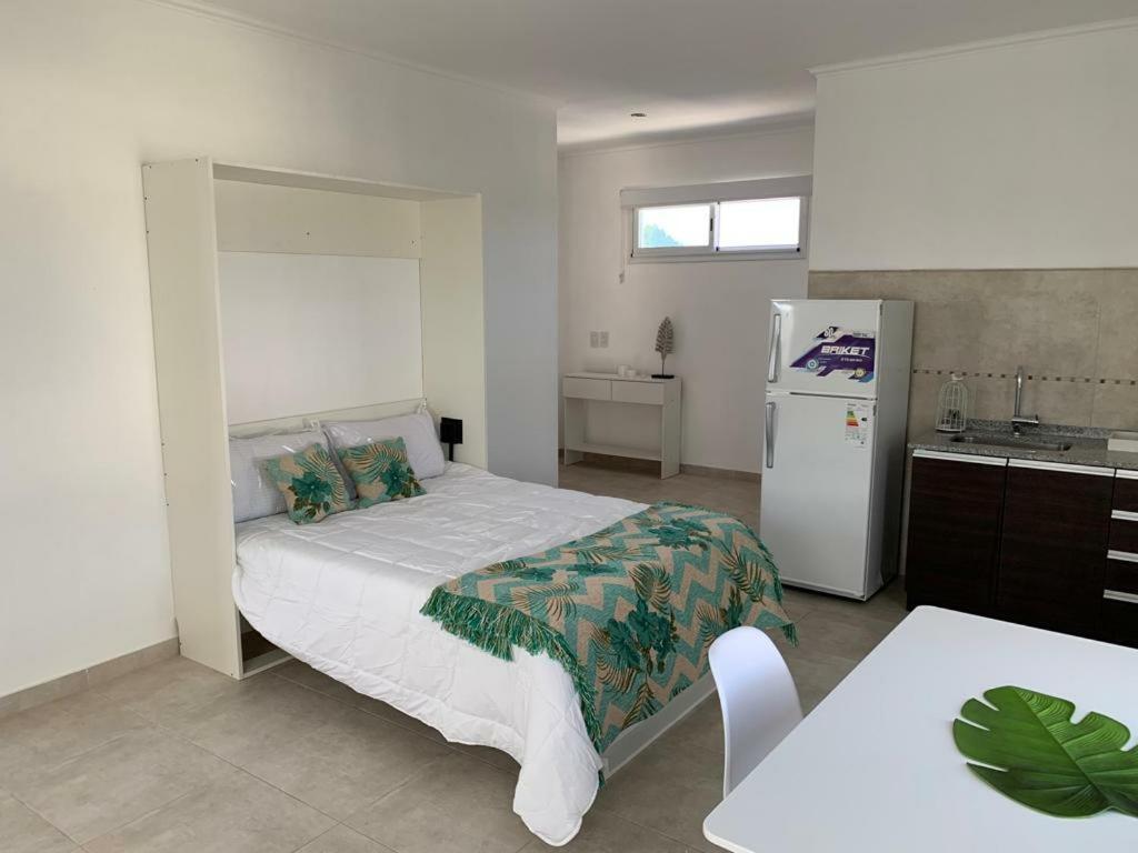 Anandi Apartment *